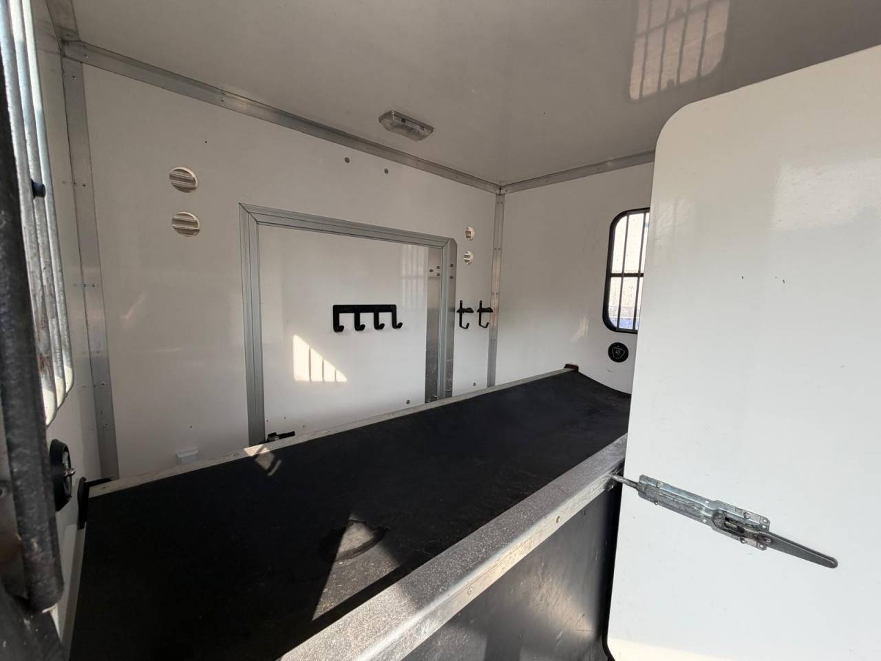 Horsebox HGV Les Vans ACR Renault Master 2013 Used