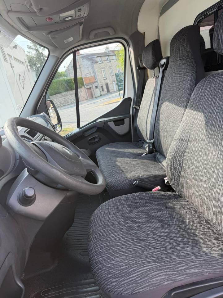 Horsebox HGV Les Vans ACR Renault Master 2013 Used