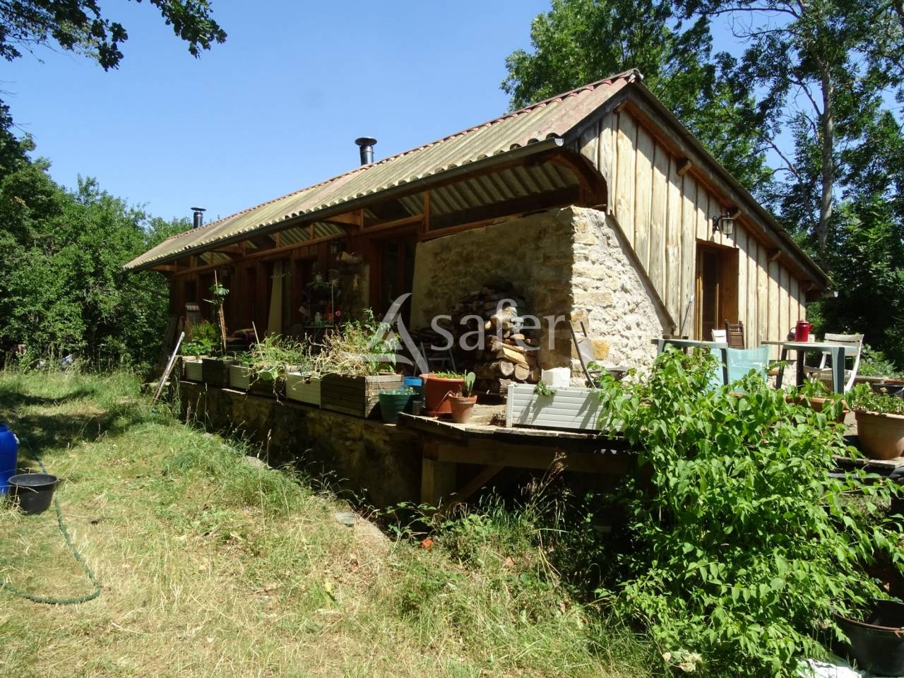 Other country property  Aude