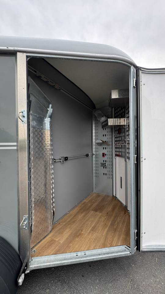 Horse trailer Fautras OBLIC X2 2 Stalls 2025 Used