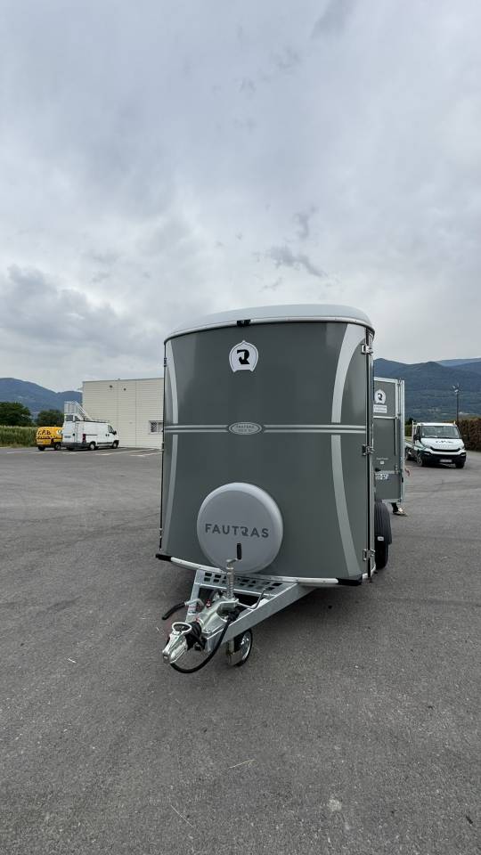 Horse trailer Fautras OBLIC X2 2 Stalls 2025 Used