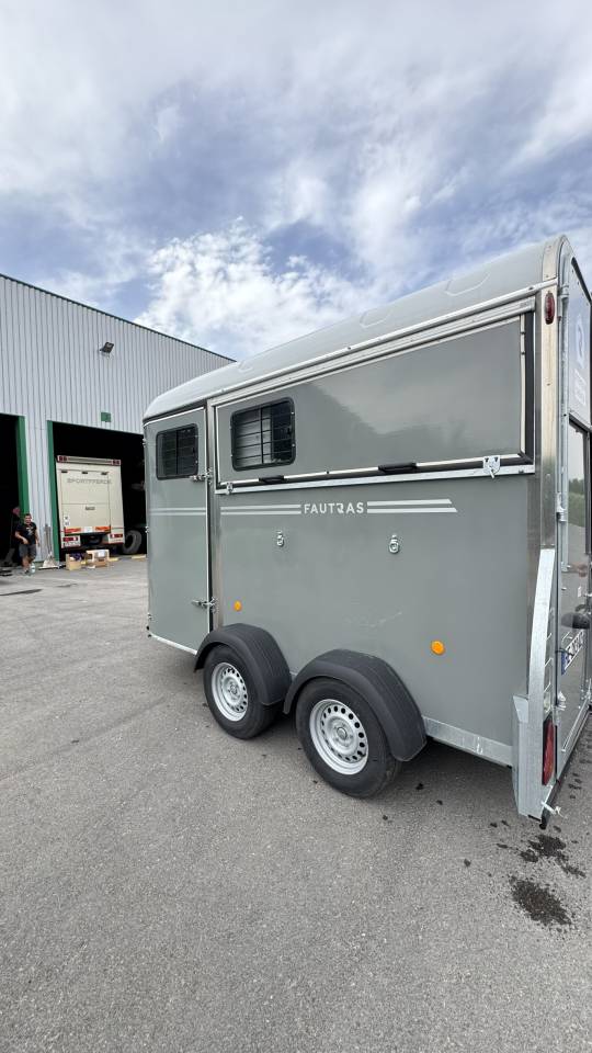 Horse trailer Fautras OBLIC X2 2 Stalls 2025 Used