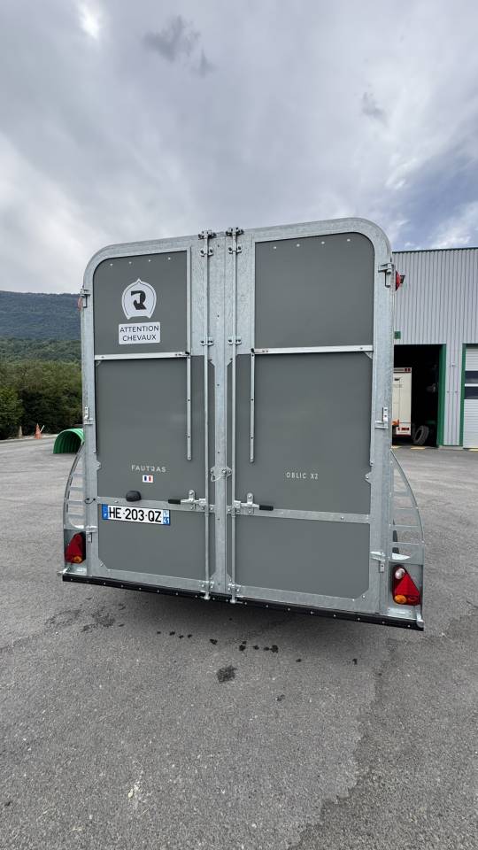 Horse trailer Fautras OBLIC X2 2 Stalls 2025 Used