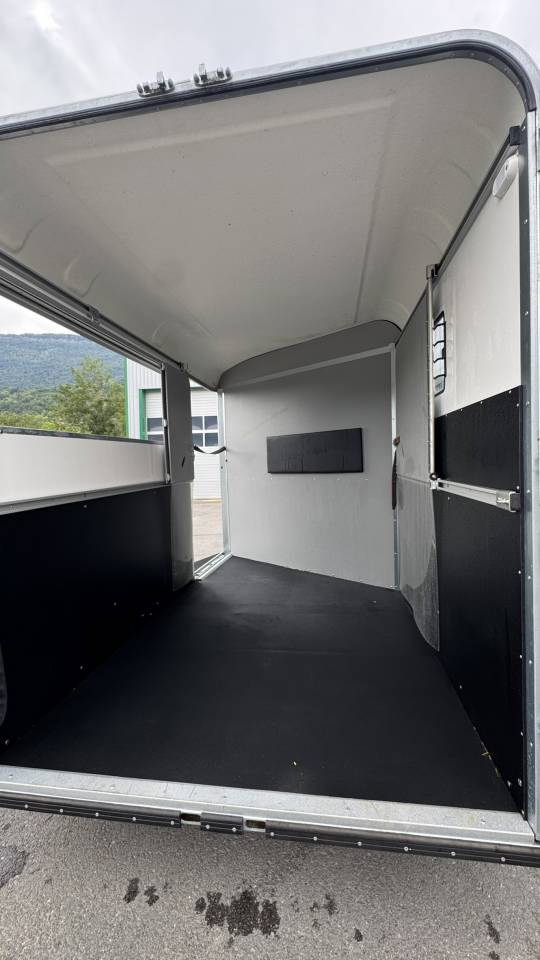 Horse trailer Fautras OBLIC X2 2 Stalls 2025 Used