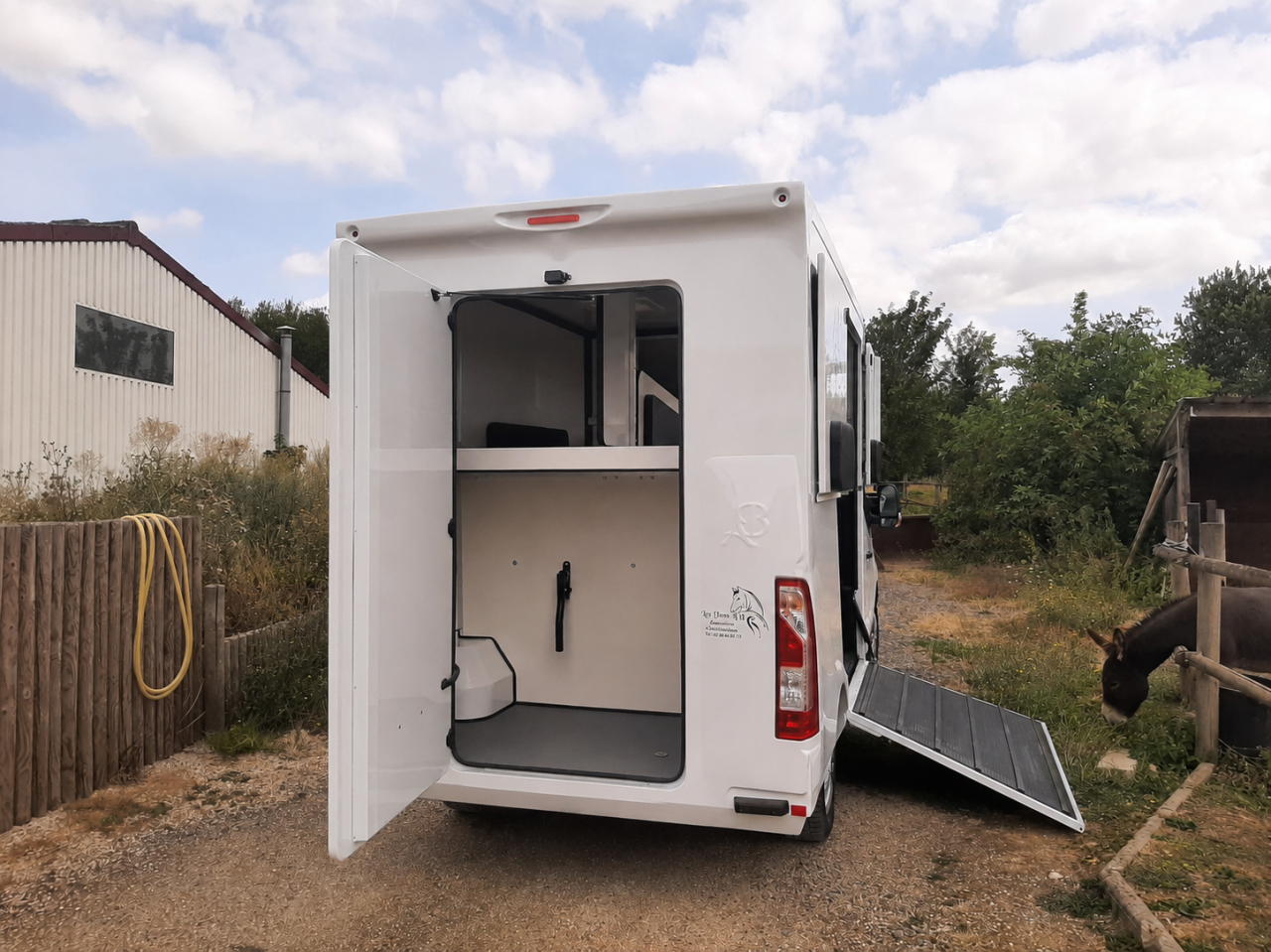 Horsebox HGV Renault  2017 Used