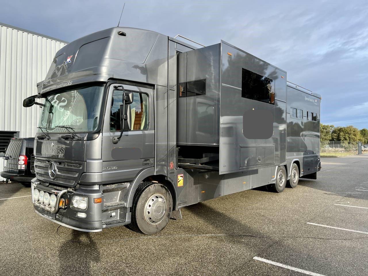 Horsebox NON-HGV Mercedes Mercedes Actros JK 2008 Used