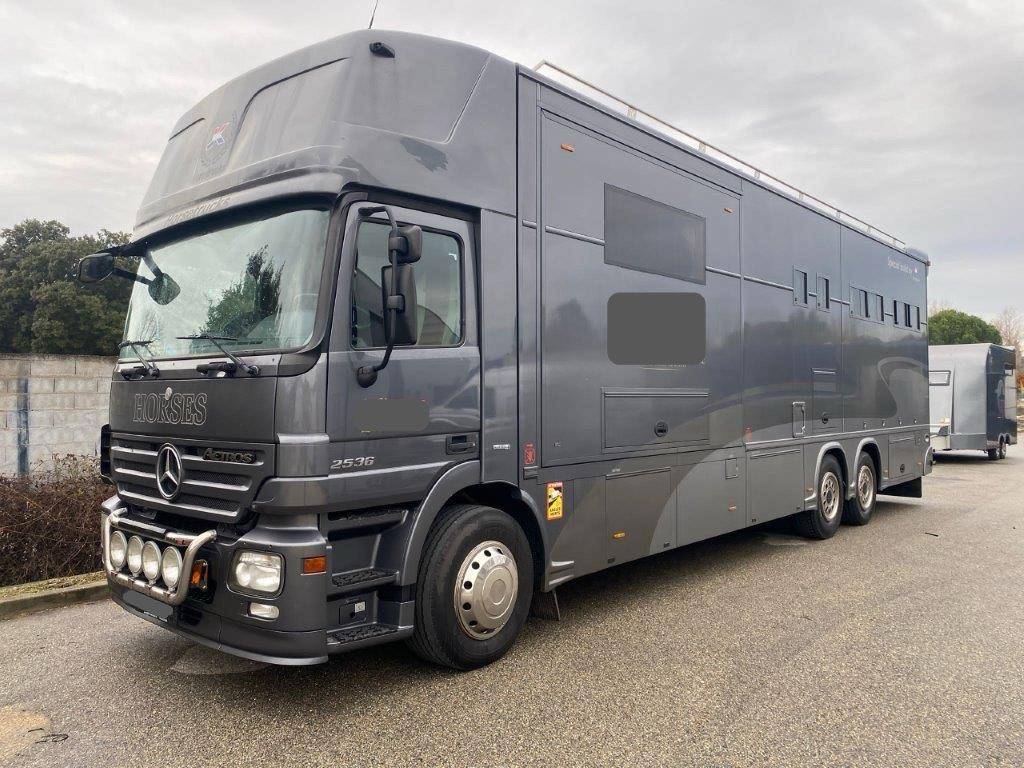 Horsebox NON-HGV Mercedes Mercedes Actros JK 2008 Used