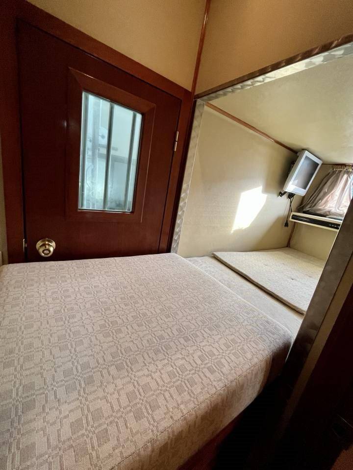 Horsebox NON-HGV Mercedes Mercedes Actros JK 2008 Used