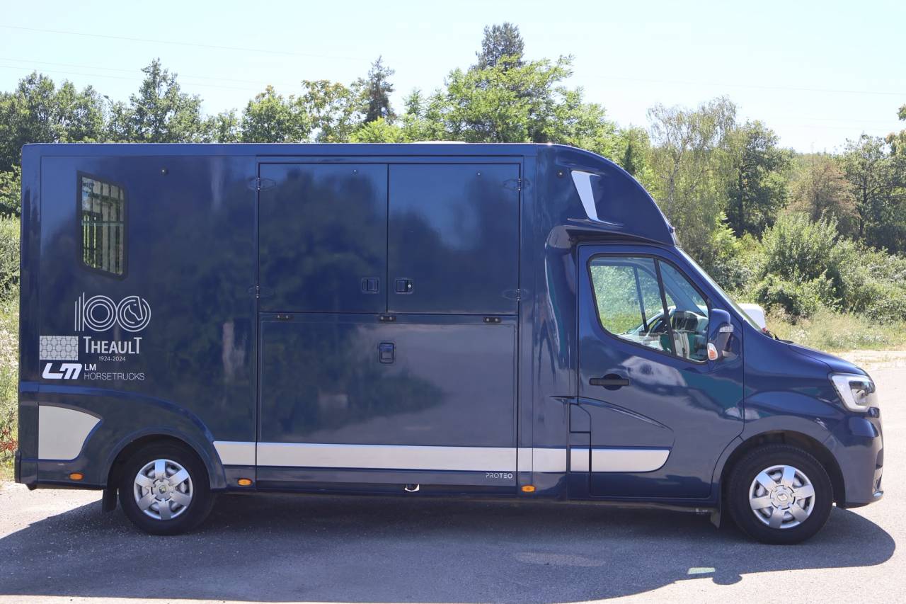 Horsebox HGV Theault THEAULT MASTER 2024 Used