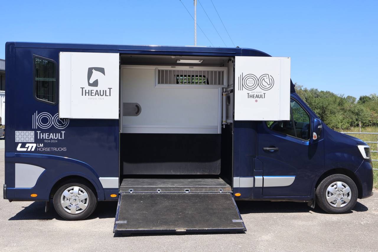 Horsebox HGV Theault THEAULT MASTER 2024 Used