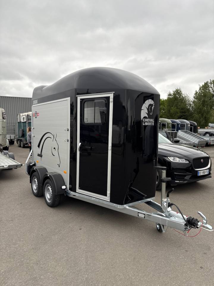 Horse trailer Cheval Liberte Gold One Origins 1,5 Stalls 2026 New