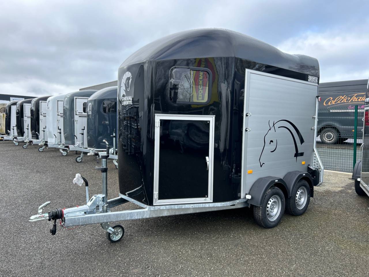 Horse trailer Cheval Liberte Gold origins aluline 2 Stalls 2026 New