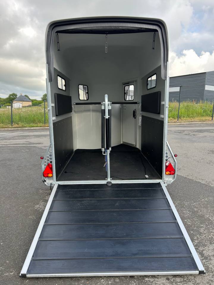 Horse trailer Cheval Liberte Gold 3 luxe 2 Stalls 2026 New