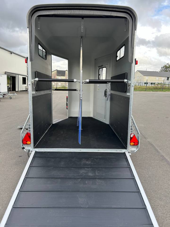 Horse trailer Cheval Liberte Touring country 2 Stalls 2026 New