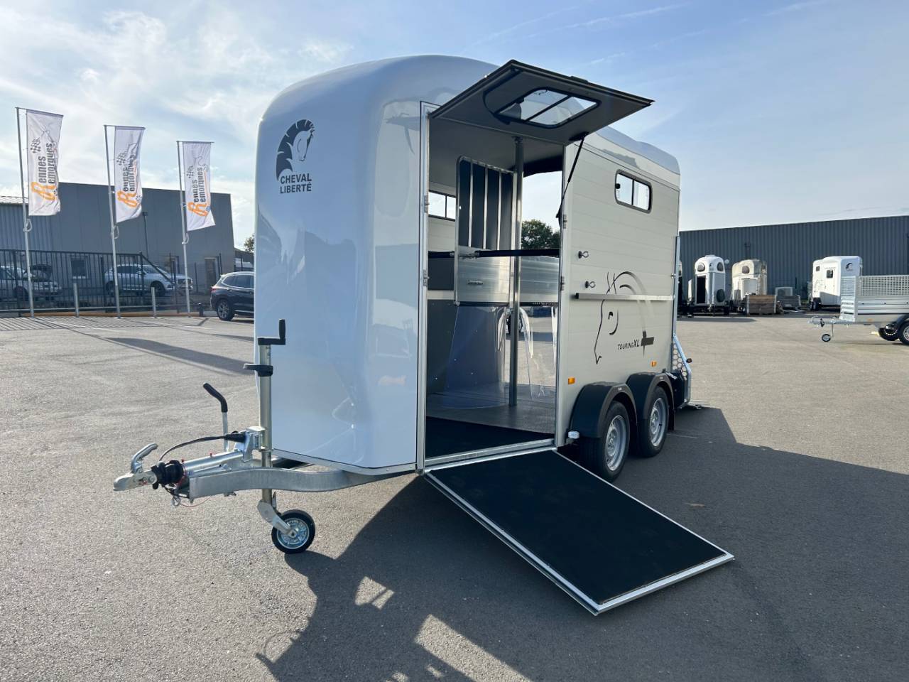 Horse trailer Cheval Liberte Touring xl 2 Stalls 2026 New