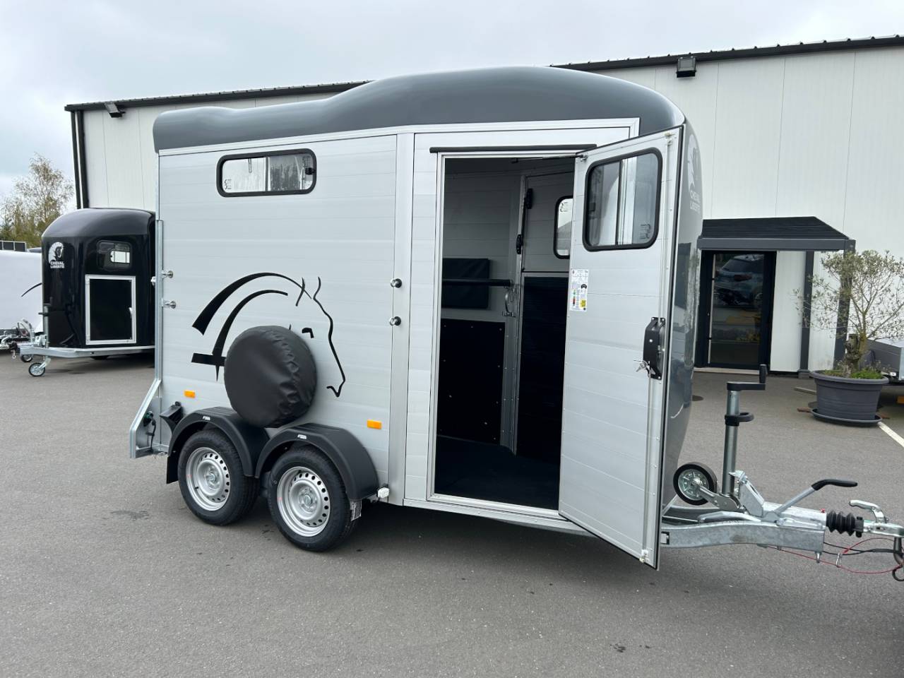Horse trailer Cheval Liberte Touring One 1,5 Stalls 2026 New