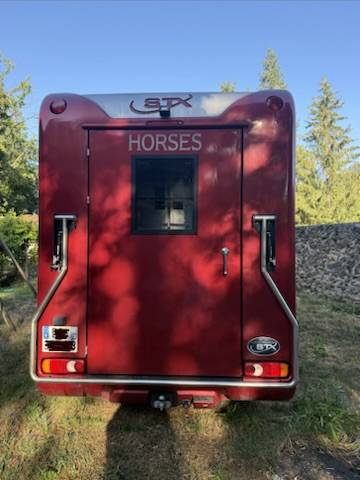 Horsebox HGV Renault Renault Master DCI 150 STX mod&egrave;le Stalle 2015 Used