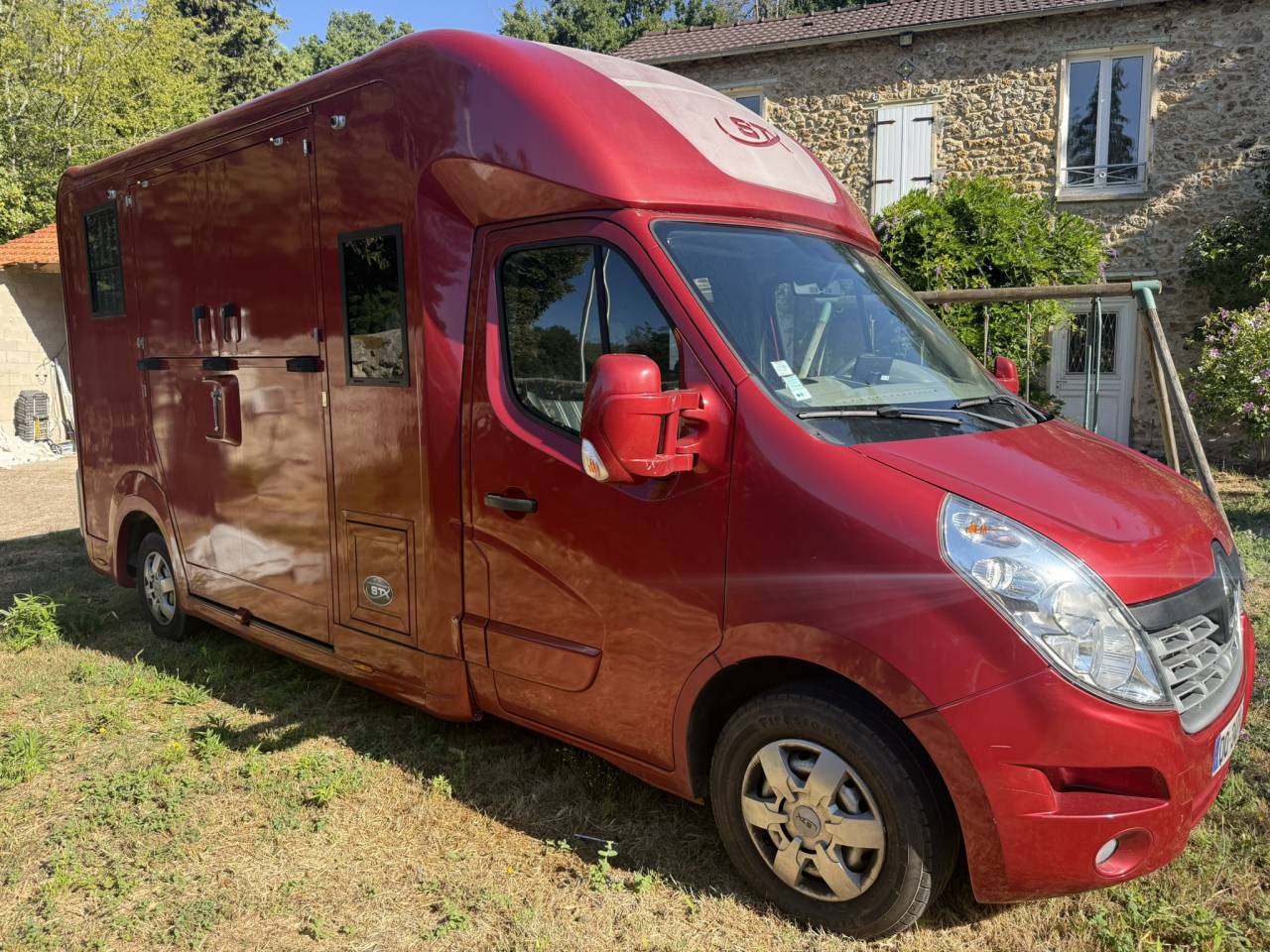 Horsebox HGV Renault Renault Master DCI 150 STX mod&egrave;le Stalle 2015 Used