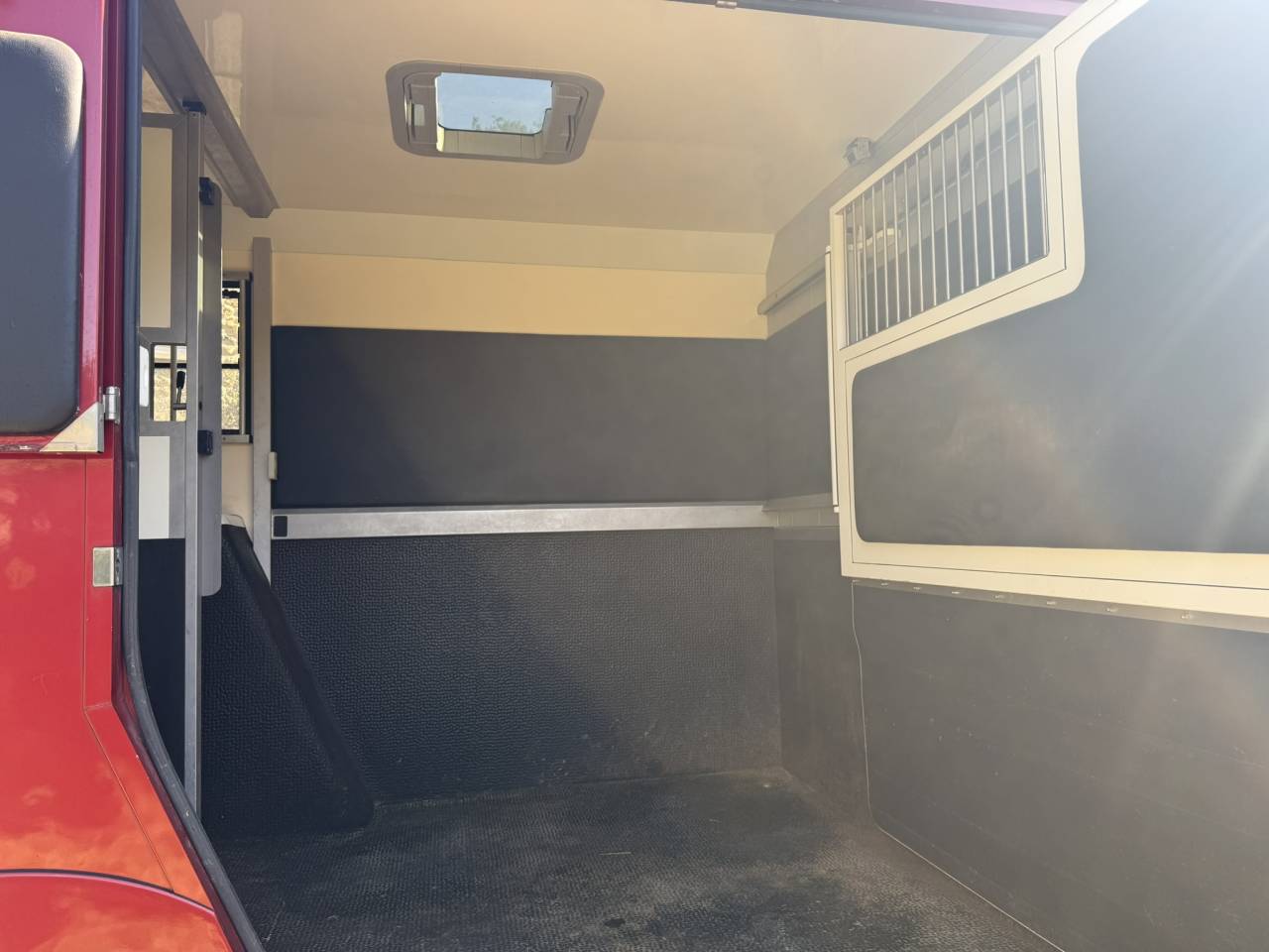 Horsebox HGV Renault Renault Master DCI 150 STX mod&egrave;le Stalle 2015 Used
