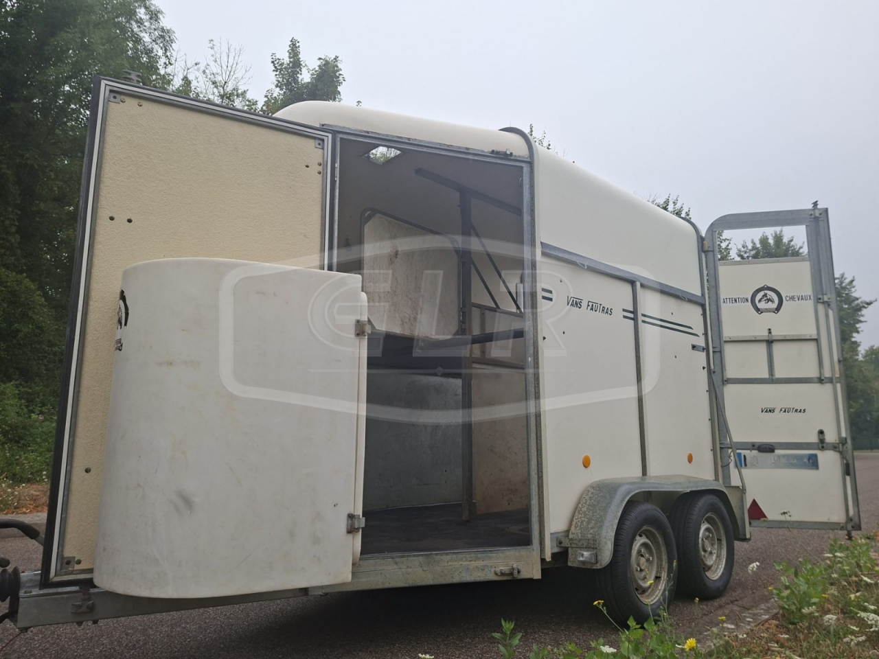 Horse trailer Fautras PROVAN 2 Stalls 2007 Used