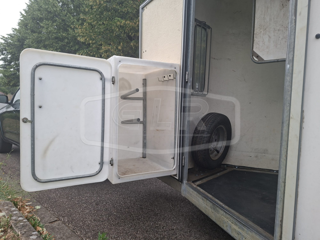 Horse trailer Fautras PROVAN 2 Stalls 2007 Used