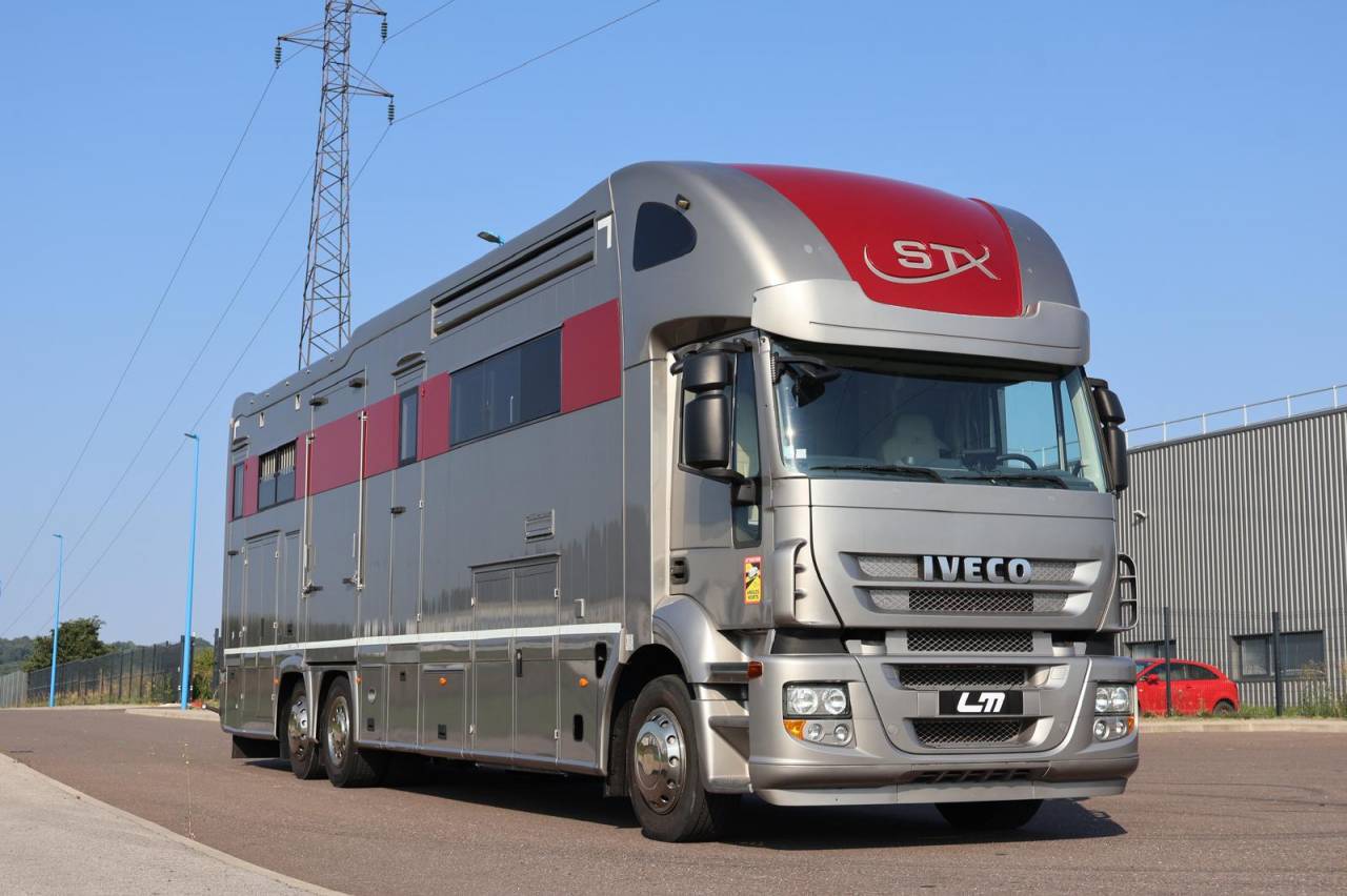Horsebox NON-HGV STX STX 6 CHEVAUX  2011 Used