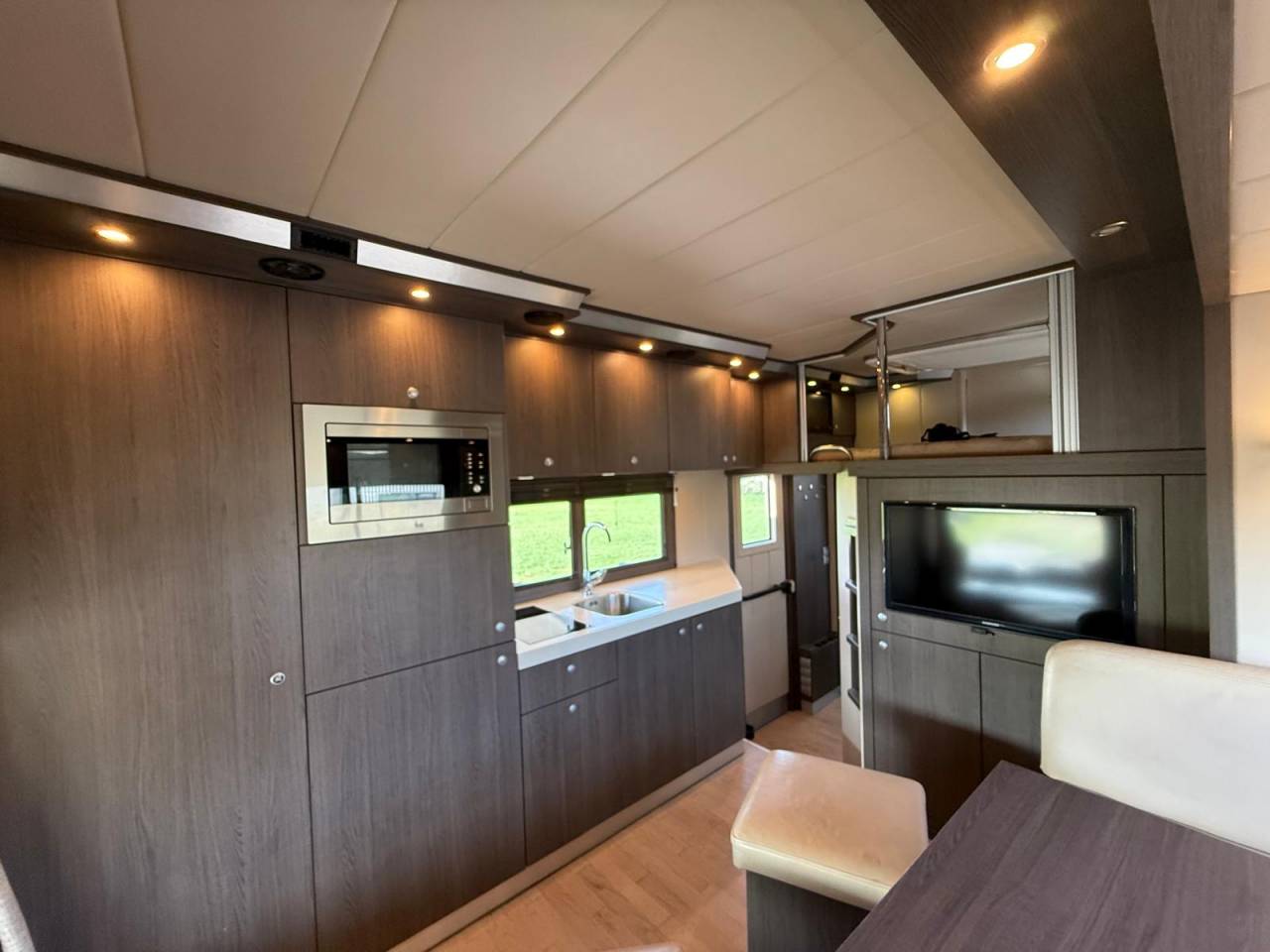 Horsebox NON-HGV STX STX 6 CHEVAUX  2011 Used