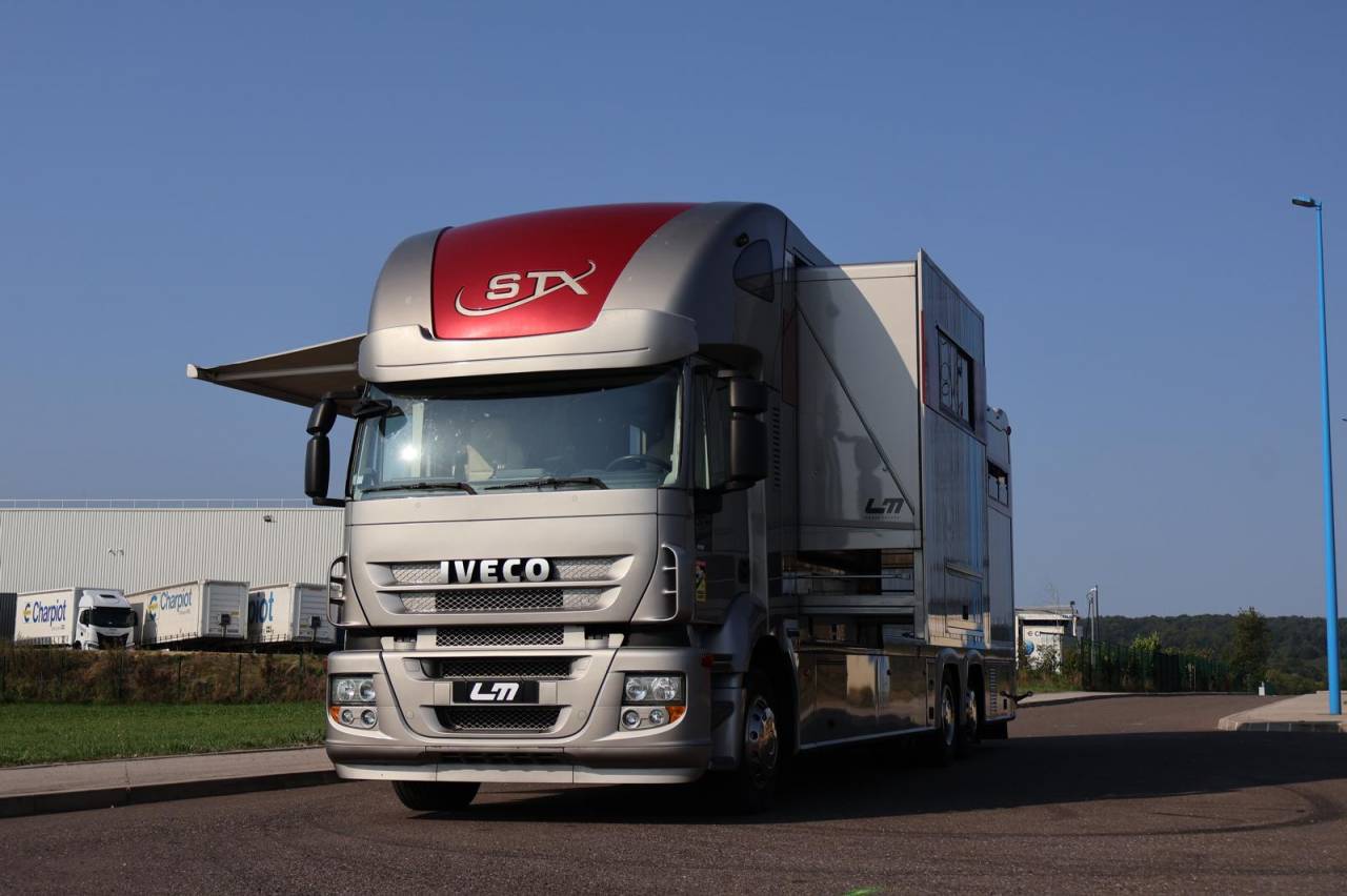 Horsebox NON-HGV STX STX 6 CHEVAUX  2011 Used
