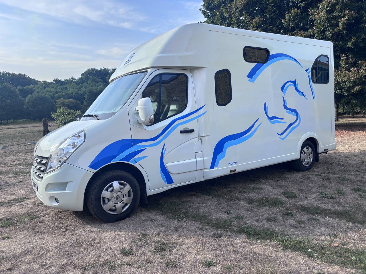 Horsebox HGV Renault Master Proteo 2010 Used