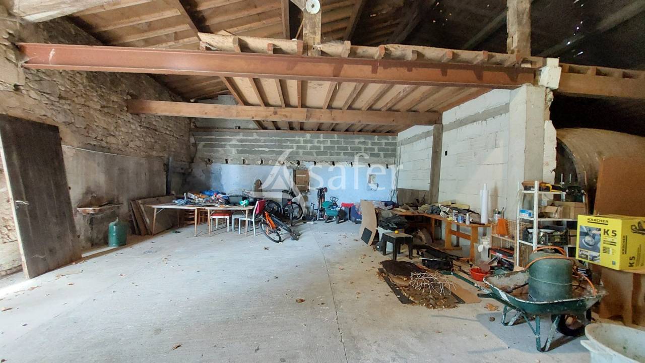 Other country property  Gironde