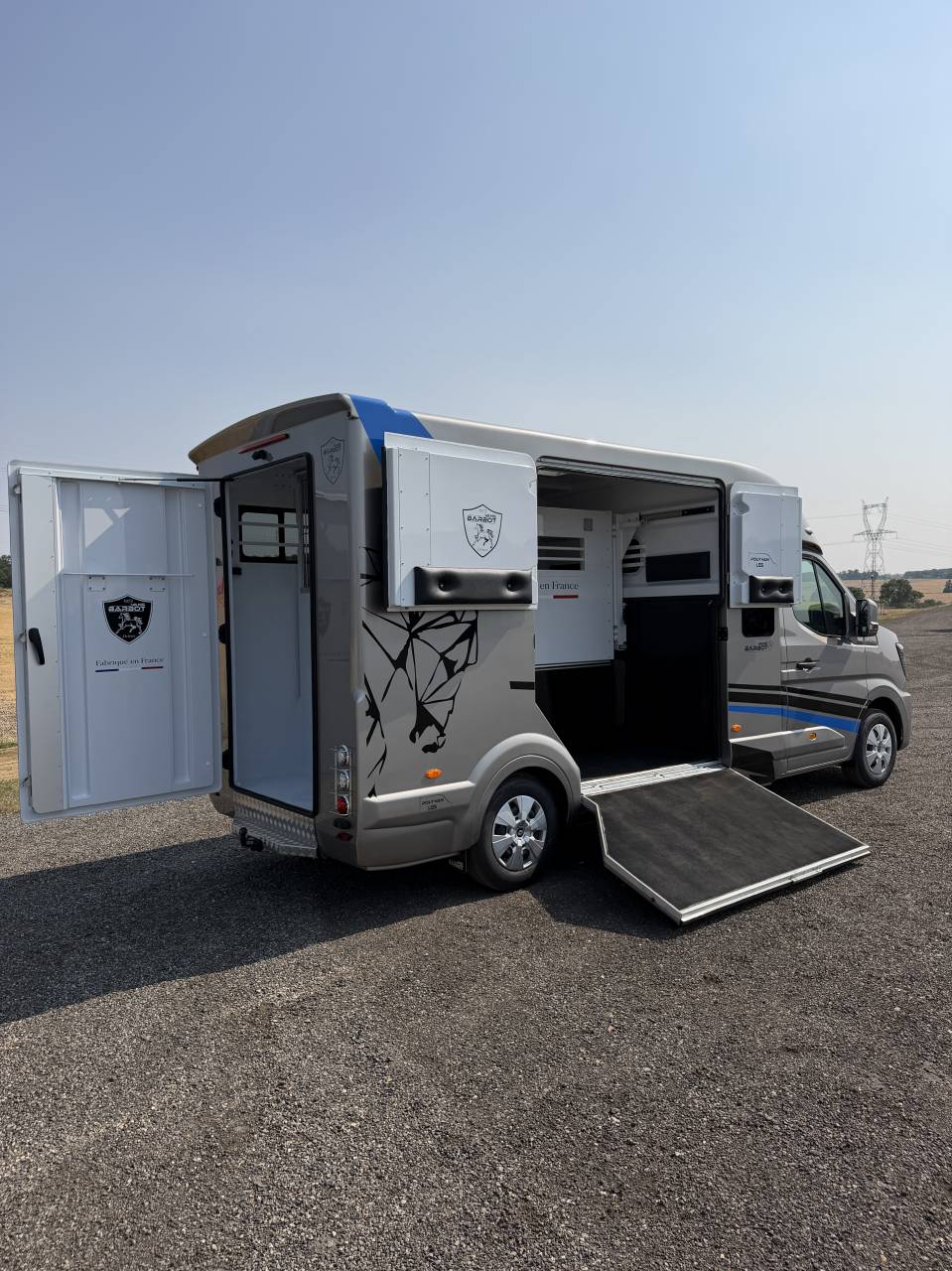 Horsebox HGV Barbot LS5 Renault master  2026 New