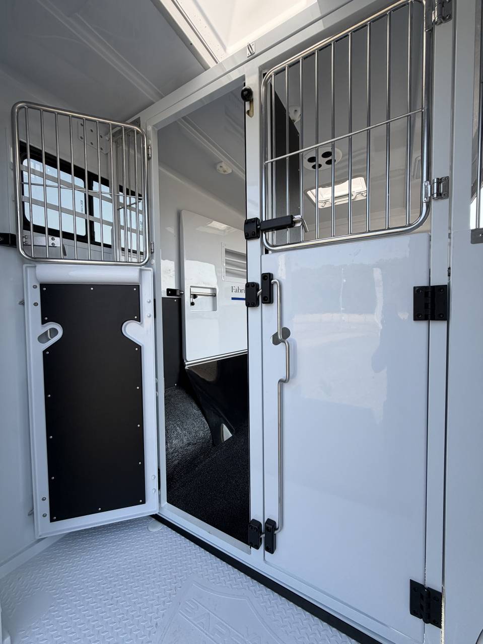 Horsebox HGV Barbot LS5 Renault master  2026 New