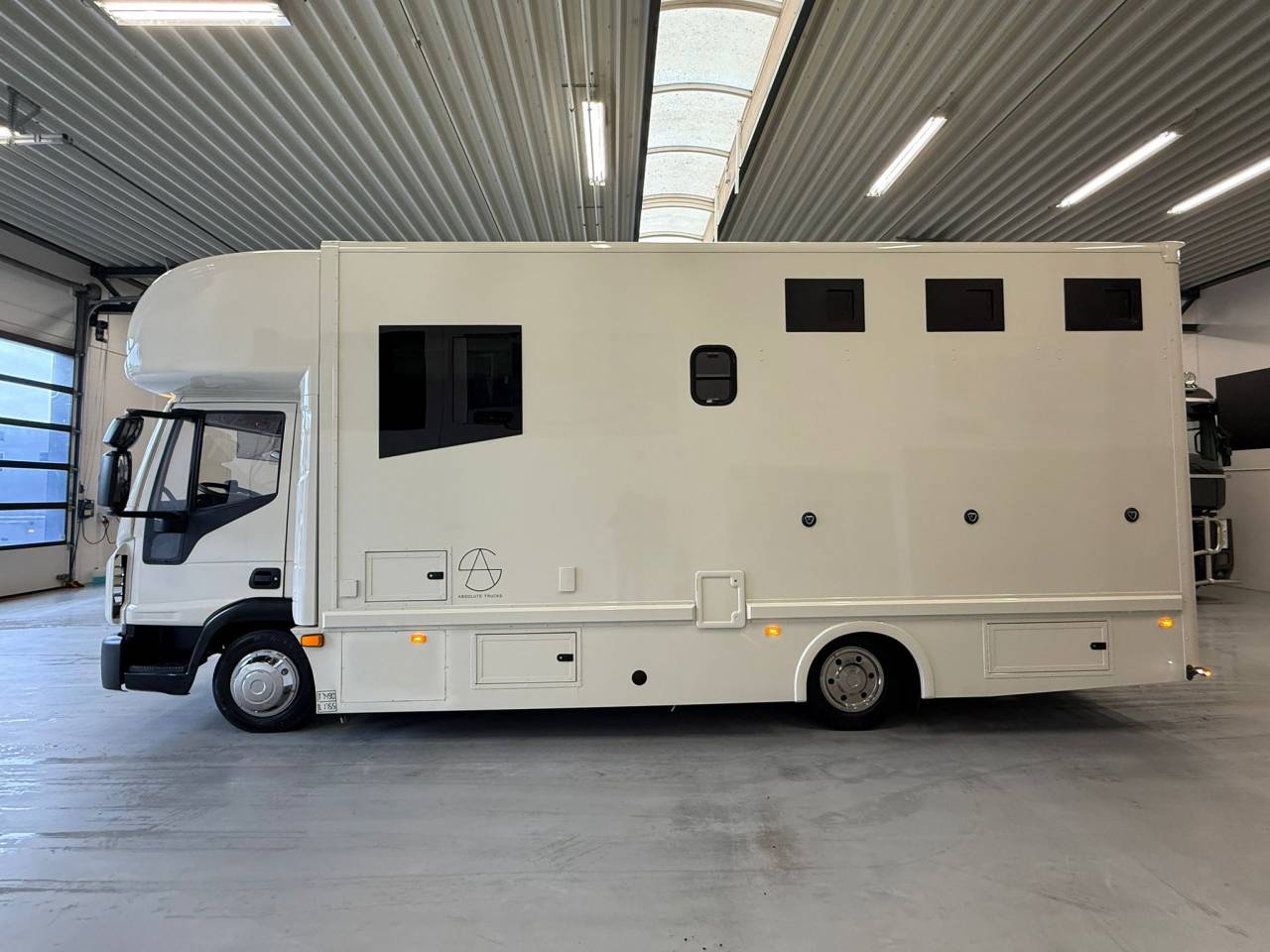Horsebox NON-HGV Iveco living 2017 Used