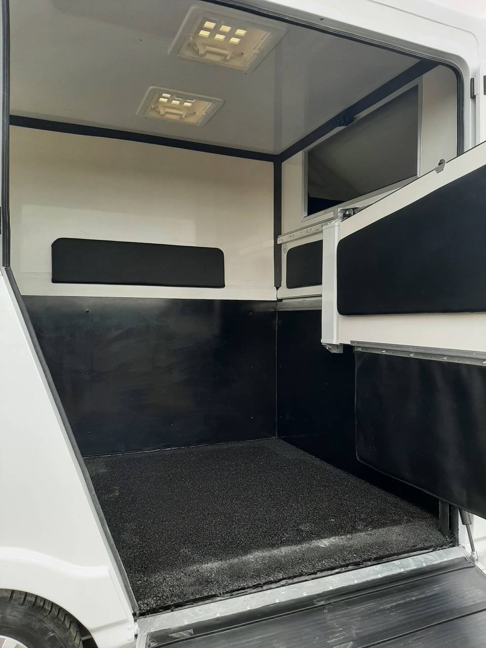 Horsebox HGV Renault Master 2017 Used