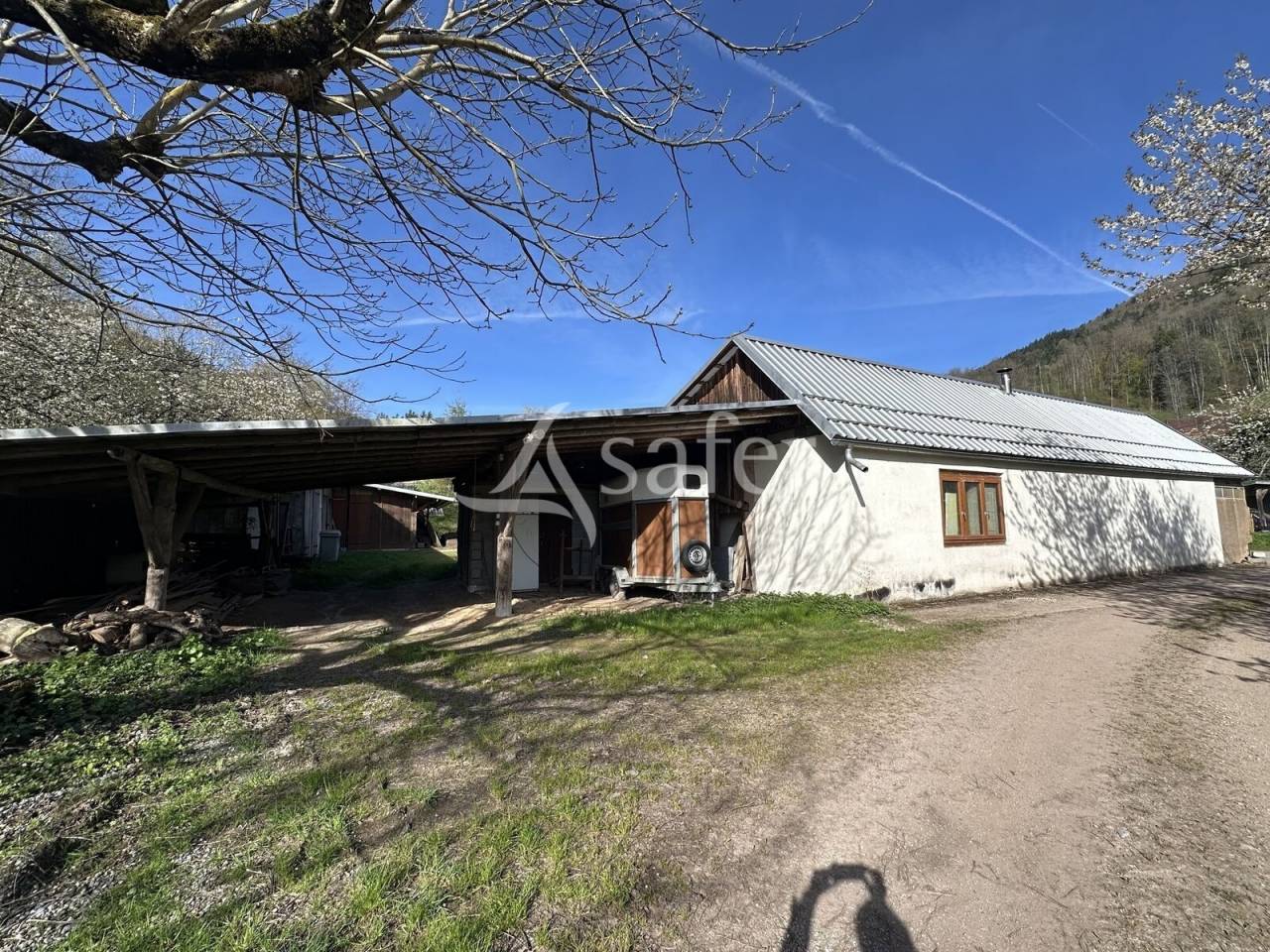 Other country property  Haut-Rhin