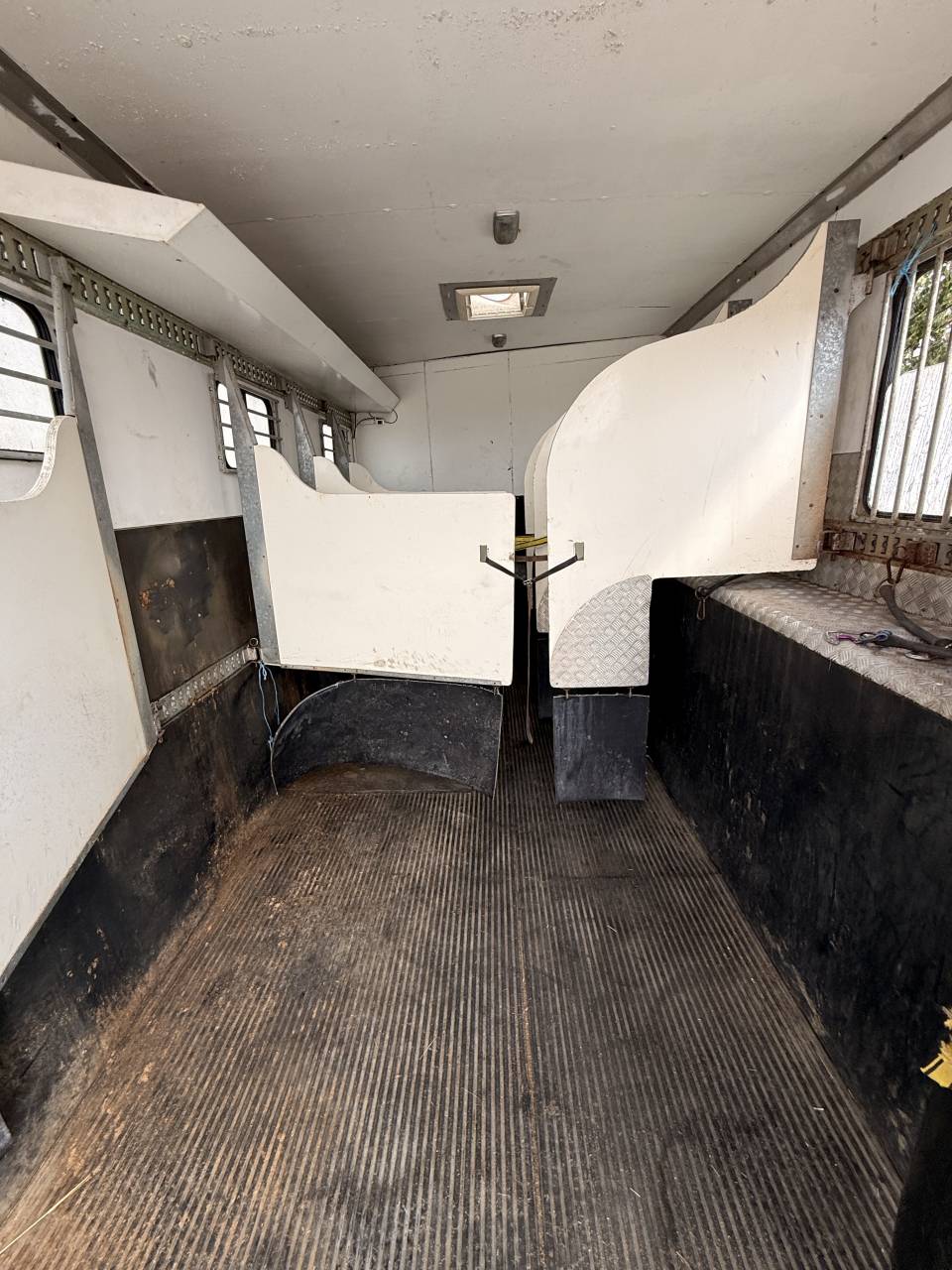 Horsebox NON-HGV Scania S&eacute;rie 3 113 M 1991 Used