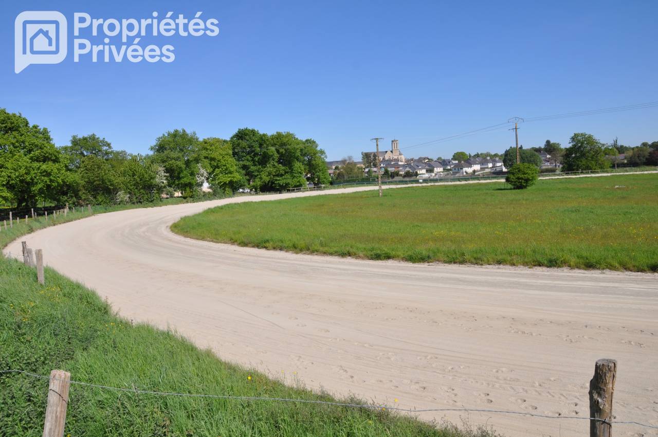 Riding school  Mayenne