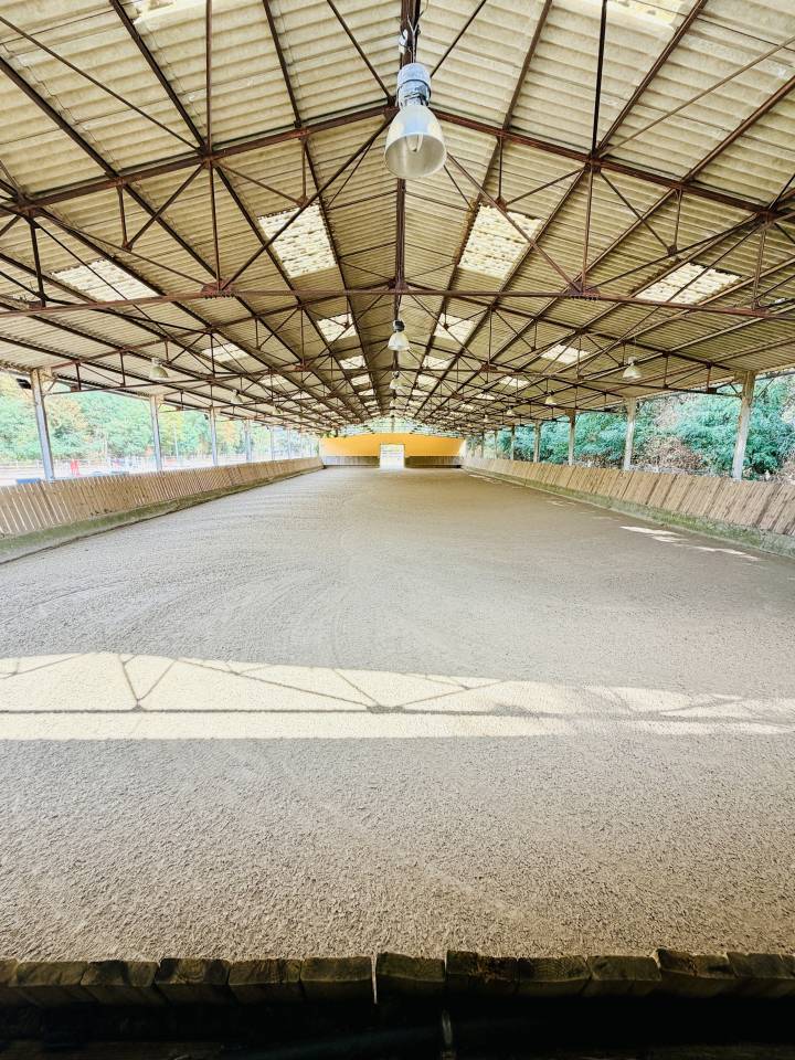 Livery yard  Seine-et-Marne
