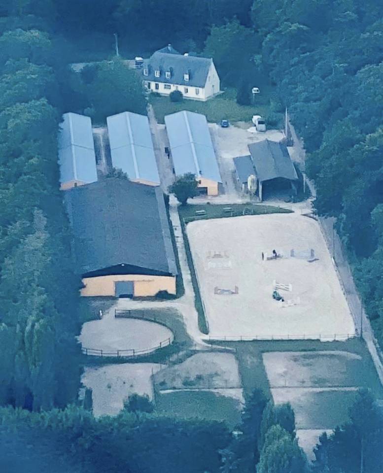 Livery yard  Seine-et-Marne