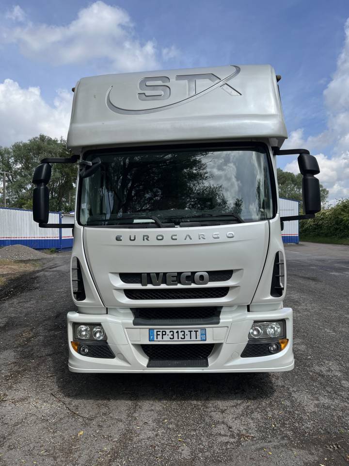 Horsebox NON-HGV Iveco IVECO EUROCARGO 160E28 STX POP OUT 2010 Used