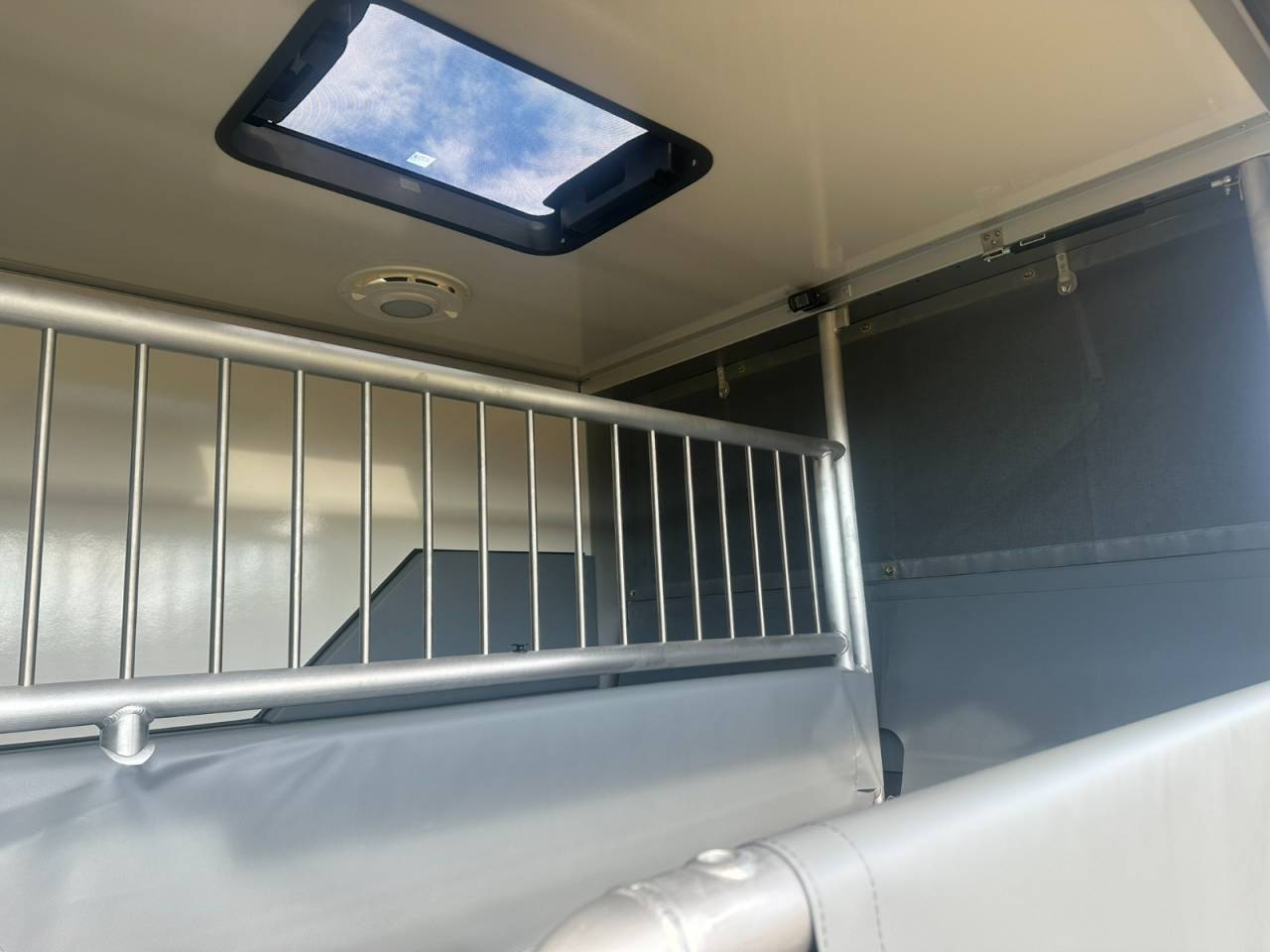 Horsebox NON-HGV Iveco IVECO DAILY 50.210 MSG STABLEHOPPER XXL PLUS 2026 New