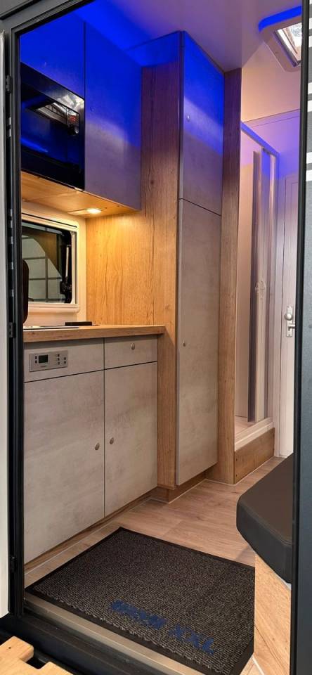 Horsebox NON-HGV Iveco IVECO DAILY 50.210 MSG STABLEHOPPER XXL PLUS 2026 New