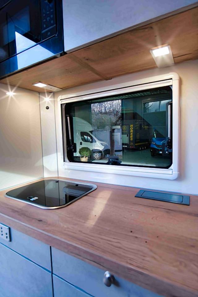 Horsebox NON-HGV Iveco IVECO DAILY 50.210 MSG STABLEHOPPER XXL PLUS 2026 New