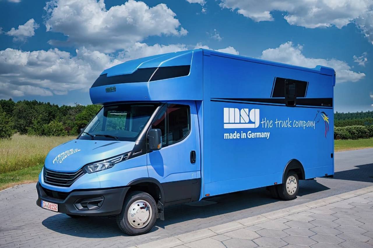 Horsebox NON-HGV Iveco IVECO DAILY 50.210 MSG STABLEHOPPER XXL 2026 New