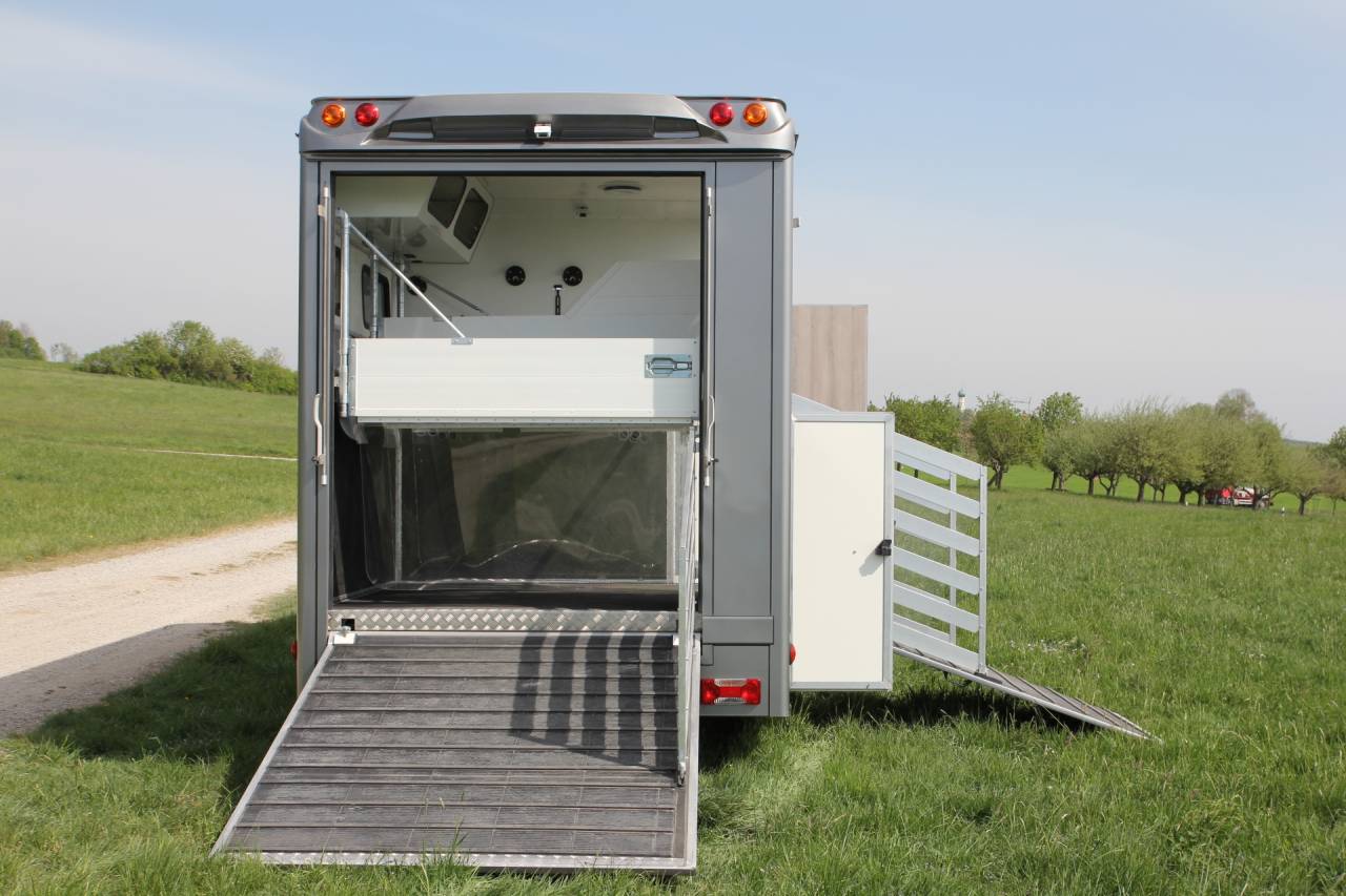 Horsebox NON-HGV Iveco IVECO DAILY 70C21 WMS POP OUT 2026 New