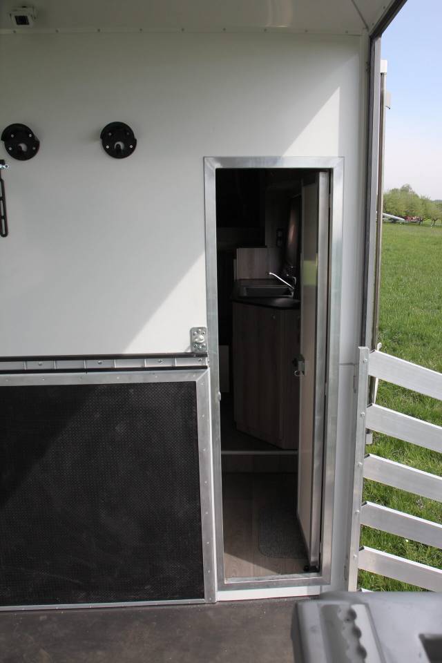 Horsebox NON-HGV Iveco IVECO DAILY 70C21 WMS POP OUT 2026 New