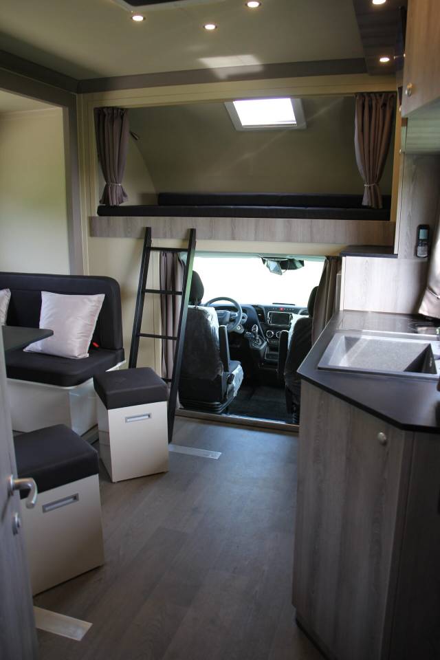 Horsebox NON-HGV Iveco IVECO DAILY 70C21 WMS POP OUT 2026 New