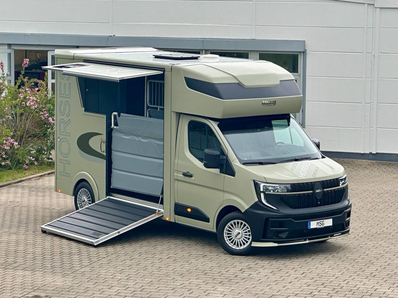 Horsebox HGV Renault RENAULT MASTER 170 MSG STALLION LIGHT AUTOMATIQUE 2026 New