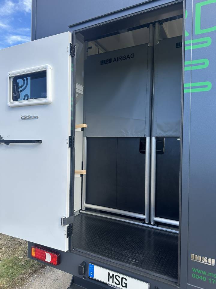 Horsebox HGV Iveco IVECO DAILY 35-210 HI-MATIC MSG STALLION LIGHT 2026 New