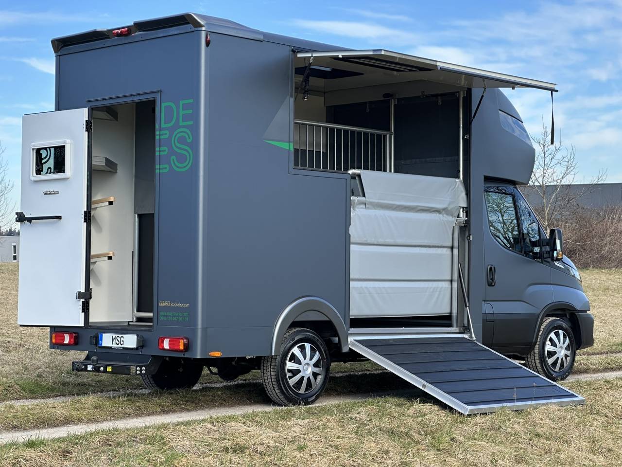 Horsebox HGV Iveco IVECO DAILY 35-210 HI-MATIC MSG STALLION LIGHT 2026 New